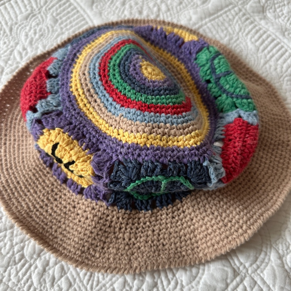 Colorful Crochet Guess JBalvin Bucket Multicolored